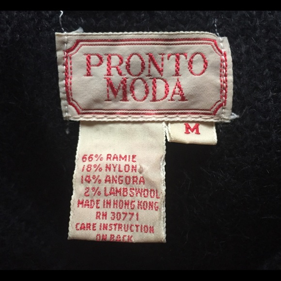 Pronto Moda lowcut top - Picture 3 of 4